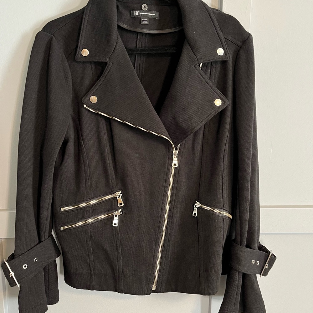 Black mid waist jacket with silver accents